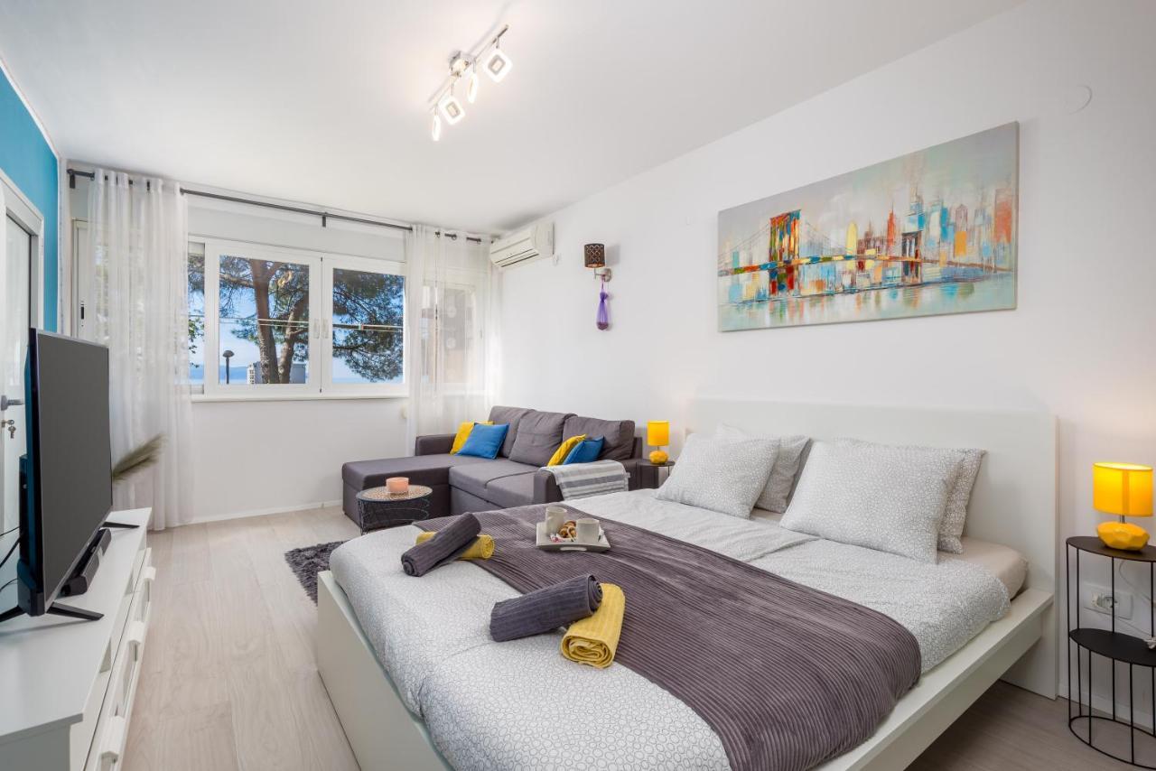 Sunny Studio Apartment With Balcony Риека Экстерьер фото