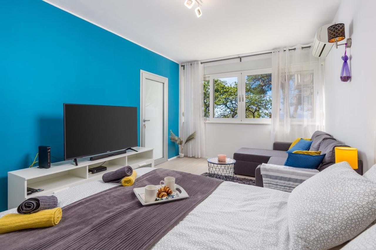 Sunny Studio Apartment With Balcony Риека Экстерьер фото